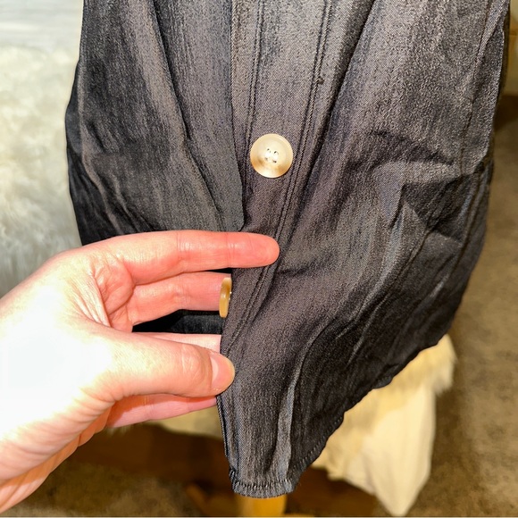 SHEIN | Curve Faux Button Tie Front Straps V Neck Peplum Metallic Tank Blouse - Picture 5 of 13